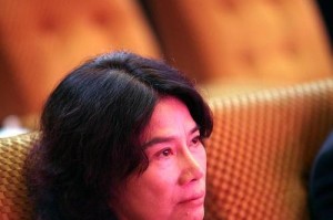 董明珠的手机（探索未知，创新无限——董明珠的手机在市场上占据主导地位）