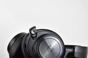 以赛睿650耳机综合评测（畅享纯净音质，舒适耳感体验）