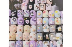2021电脑贴纸美甲教程（用电脑贴纸让你的美甲焕发独特魅力，轻松DIY！）