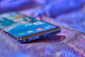 黑莓Z3（体验黑莓Z3带来的高效率工作和优质娱乐）