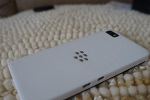黑莓Z10的质量如何？（探索黑莓Z10的性能、耐久性和用户体验）