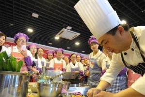 餐饮业（剖析中国餐饮市场的机遇与挑战）